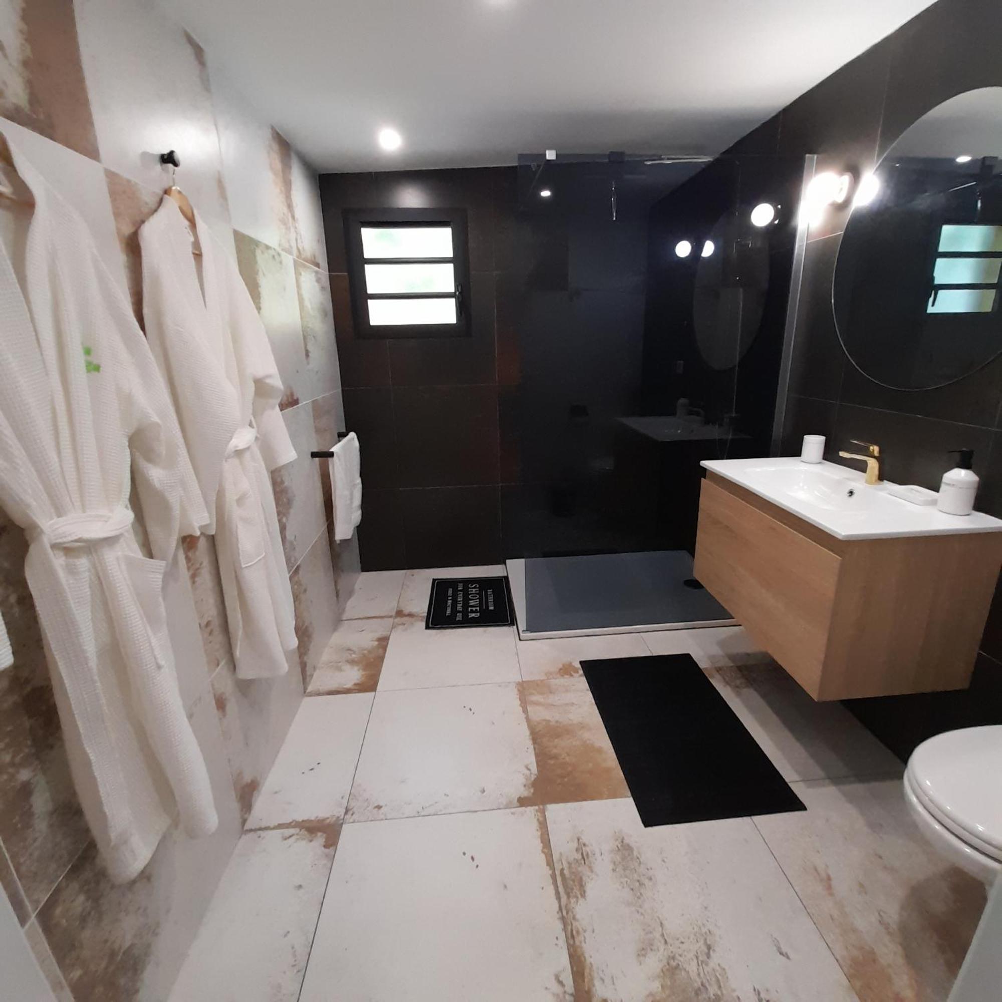 Villa Garriga Le Bois de Nefles  الغرفة الصورة